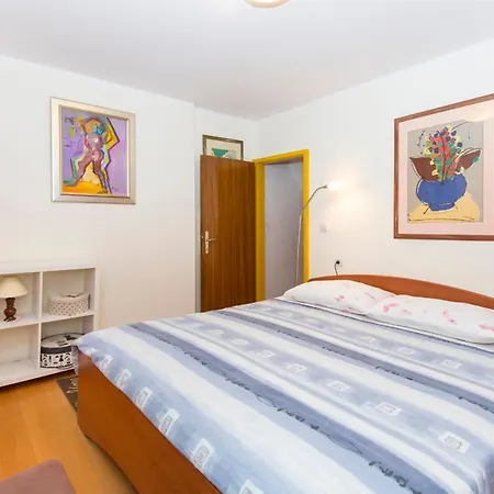 Crni Appartement